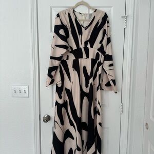 SHEIN Black and Cream Maxi Dress